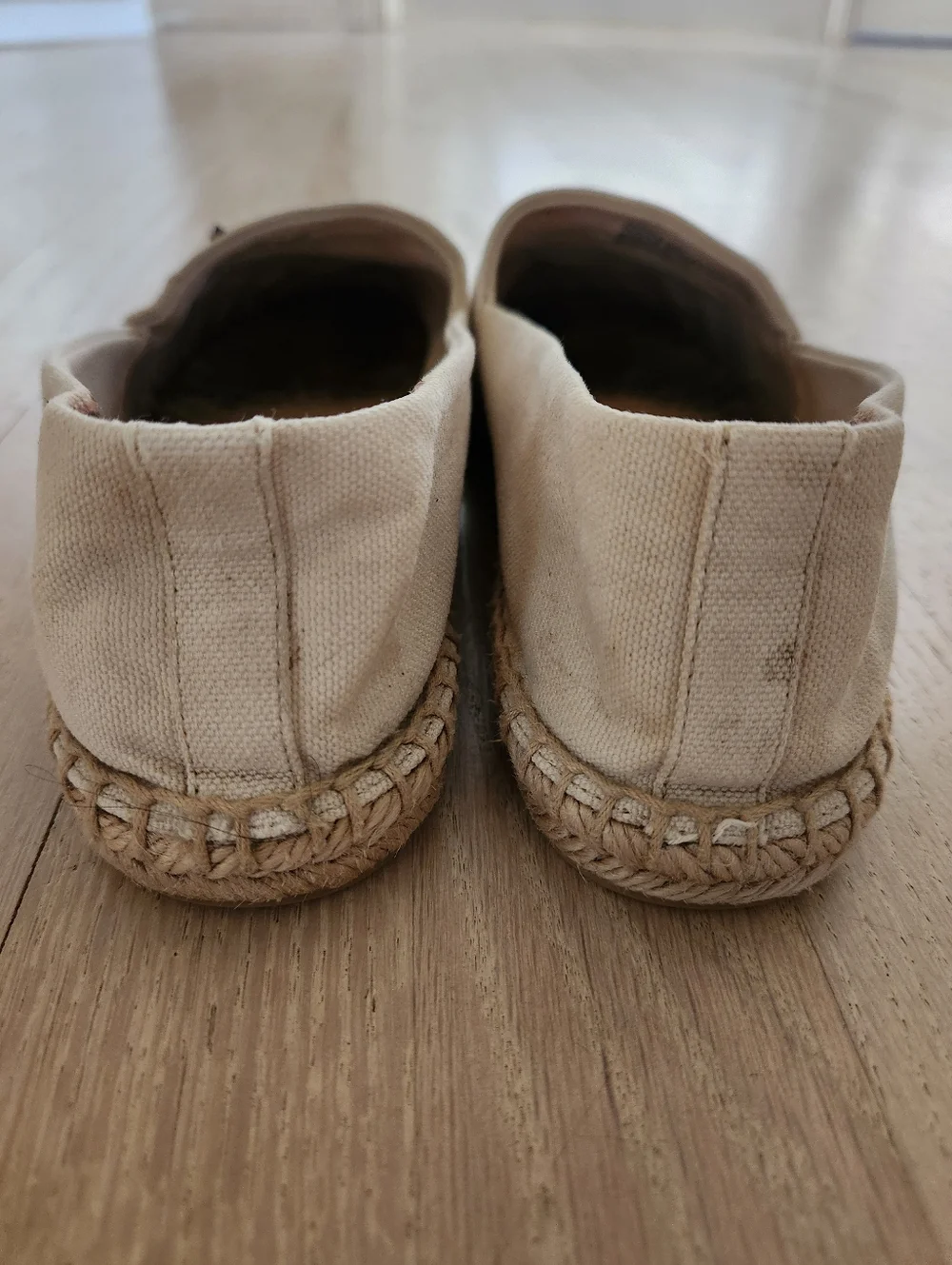 Tory Burch Everly Espadrilles Size 7.5 Ivory Canvas Logo Slip-On Flats Shoes